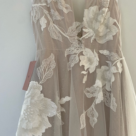 BHLDN Hutchinson Gown - Never worn or altered - Picture 7 of 10